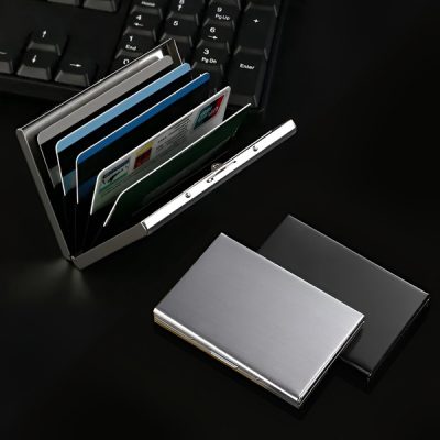 Metalowy portfel blokujący RFID | CARDITKA